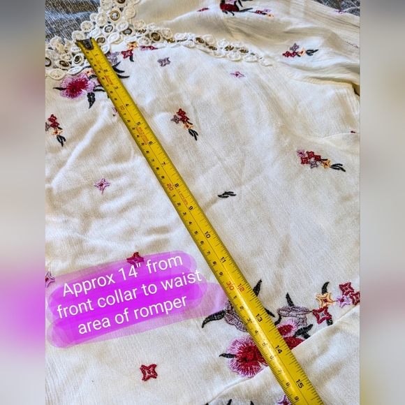 Indikah brand, shorts romper, ladies size 8, white w/gorgeous embroidery details - Picture 5 of 16